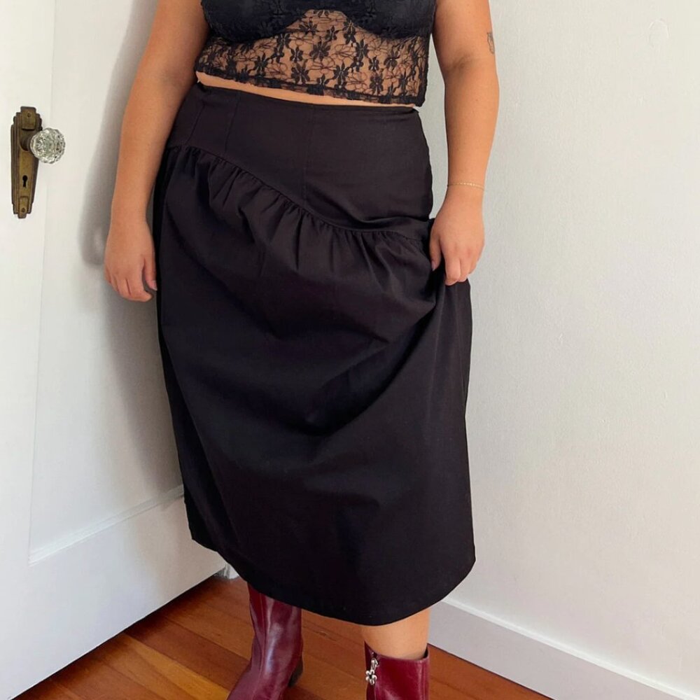 NWT Lisa Says Gah Maeve Midi Skirt